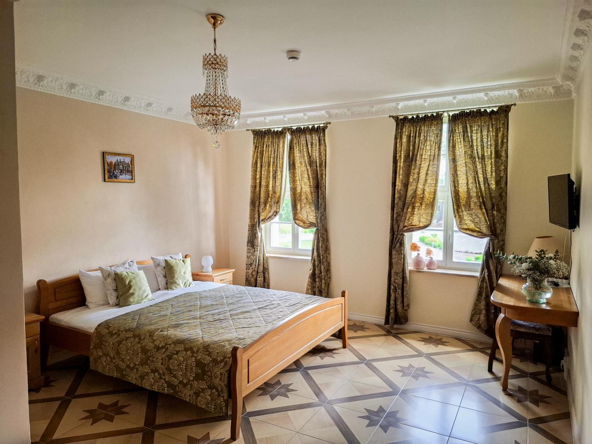 Palac Bogaczow - Noclegi - Restauracja - Przyjecia Exteriör bild